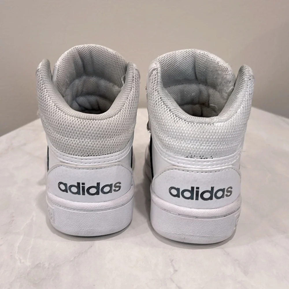 🔥Adidas White and Green High-Top Sneakers with Velcro Straps🔥